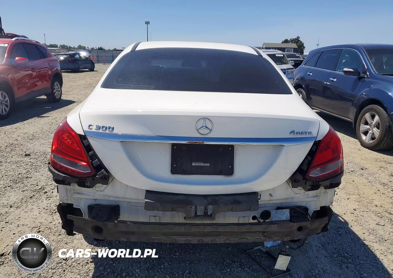 2015 Mercedes-Benz C 300 4Matic VIN:55SWF4KB6FU054779 - 6