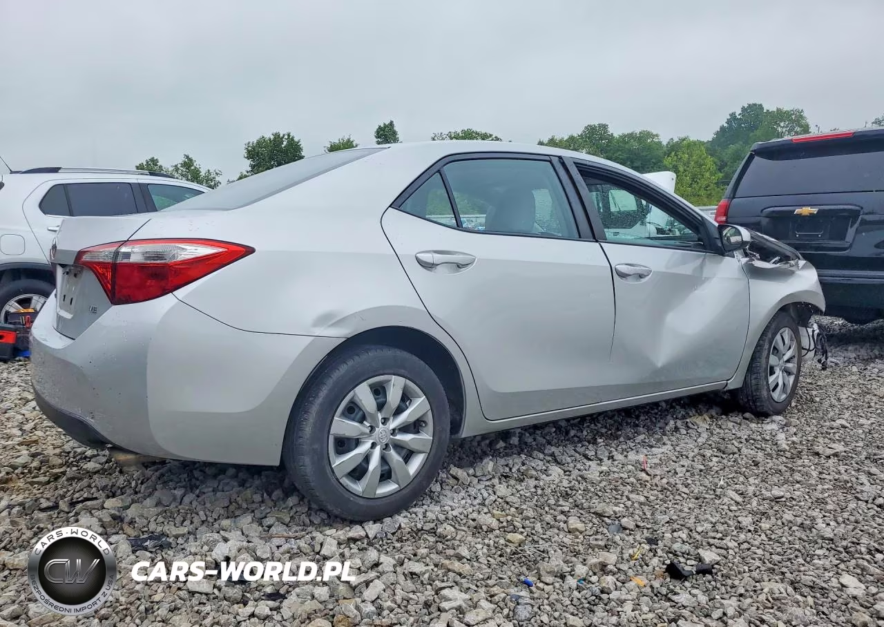 2014 Toyota Corolla Le VIN:5YFBURHE6EP008120 - 3