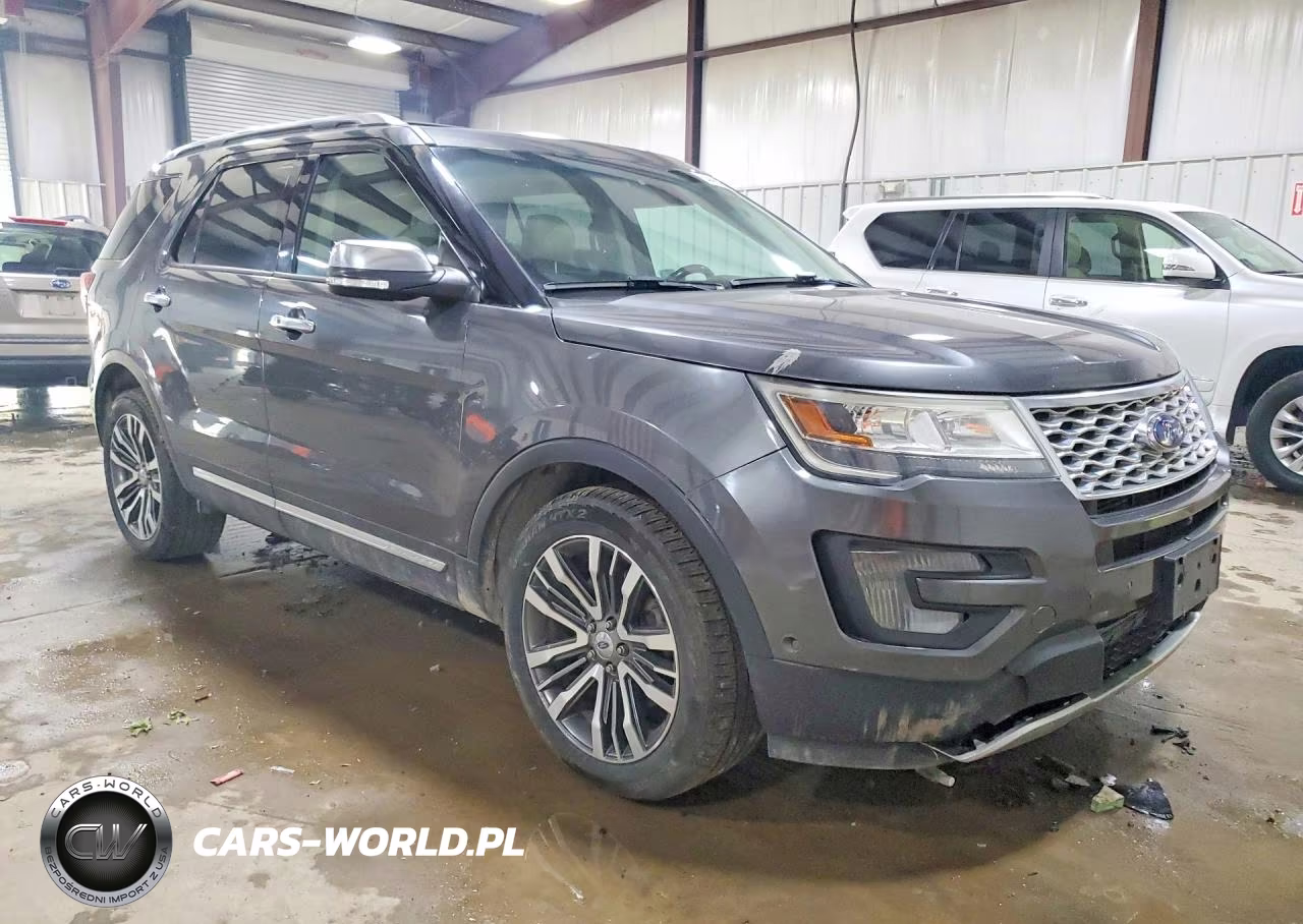 2016 Ford Explorer Platinum VIN:1FM5K8HT3GGB40375 - 4