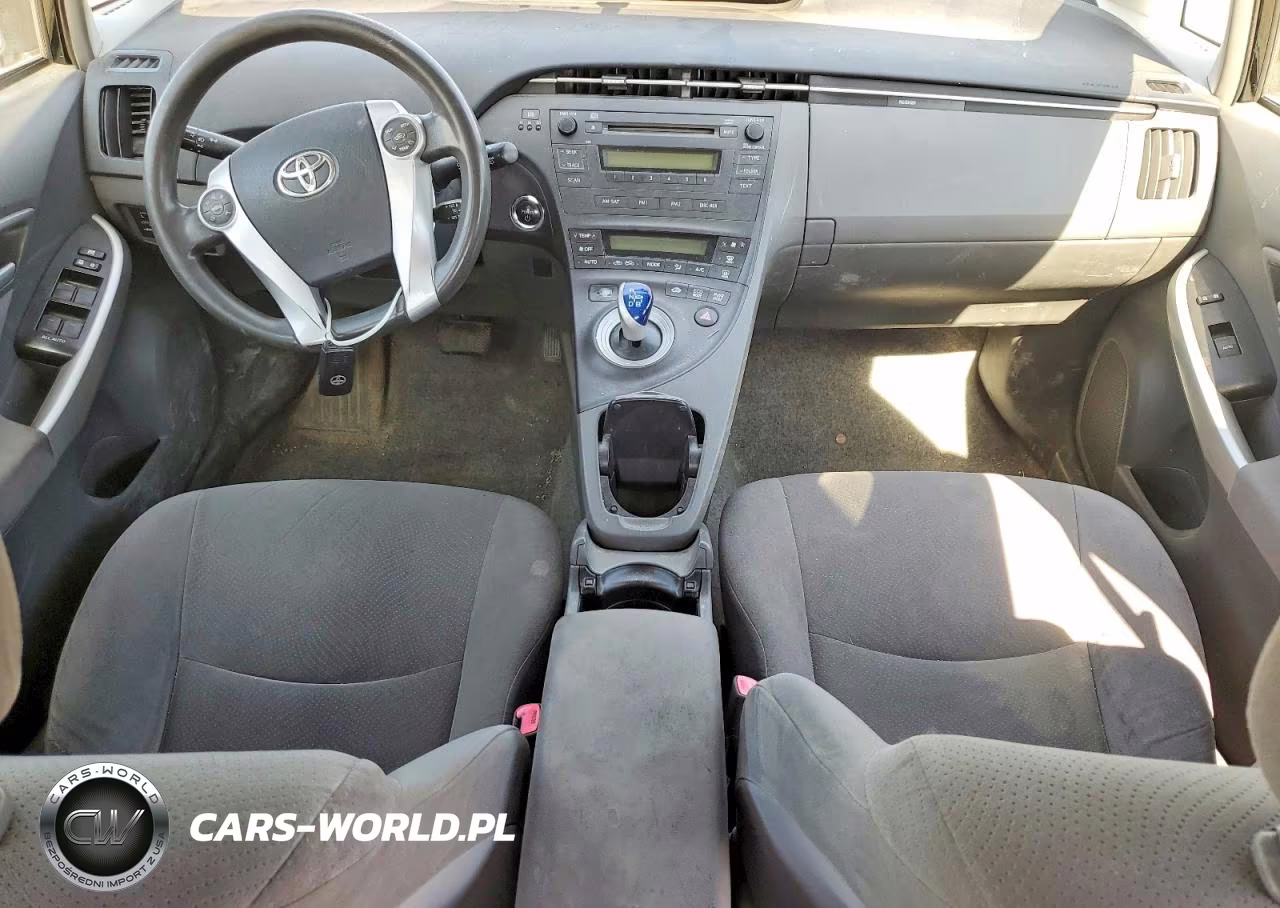 2011 Toyota Prius Two VIN:JTDKN3DUXB1405806 - 8