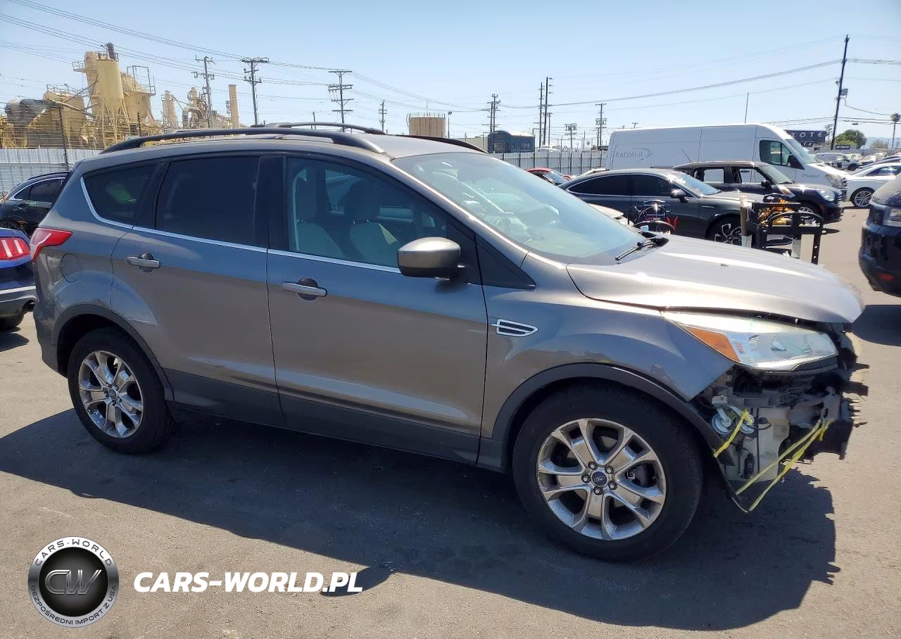 2013 Ford Escape Se VIN:1FMCU9G93DUB50835 - 4