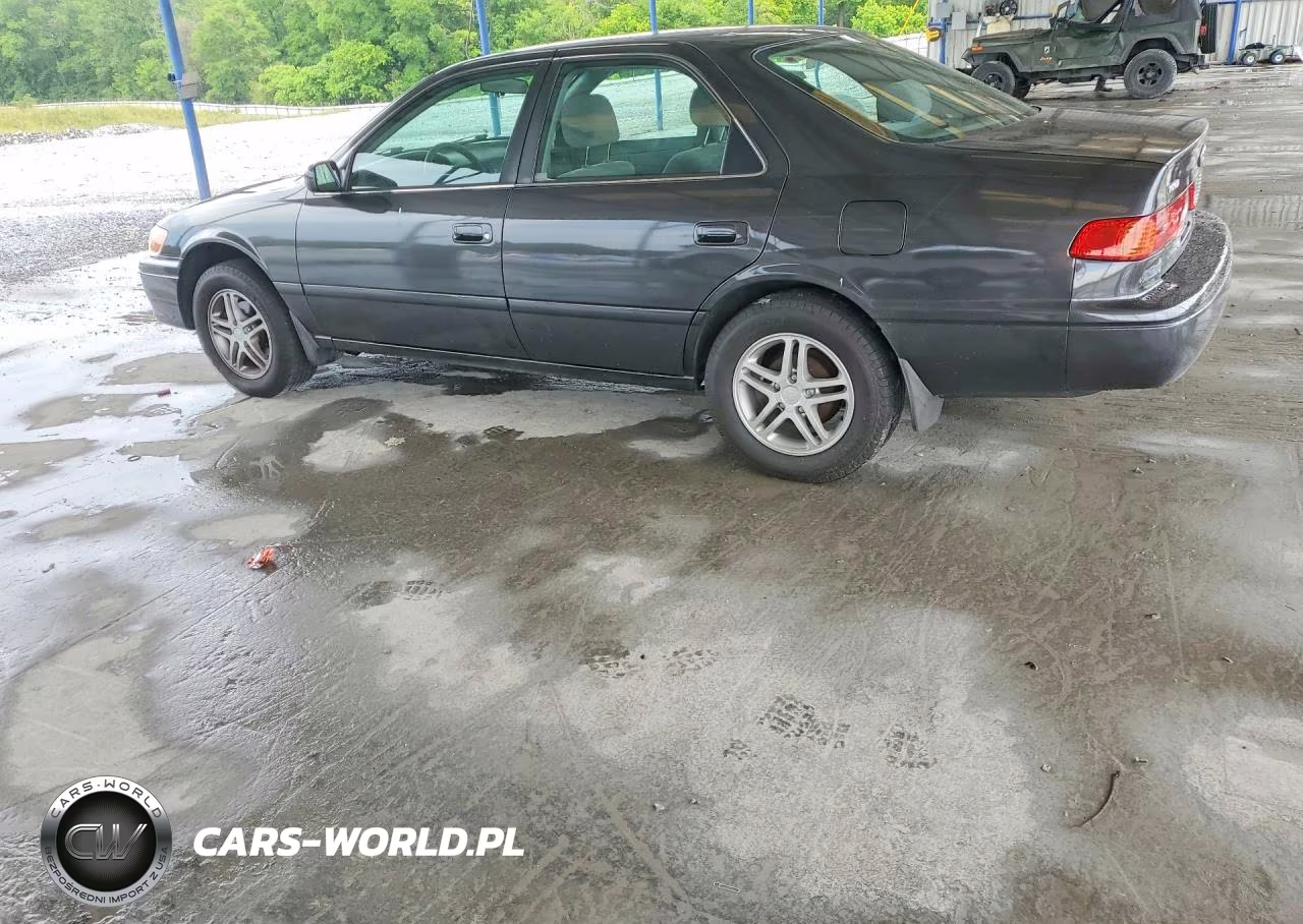 2000 Toyota Camry VIN:4T1BG22K8YU979684 - 2