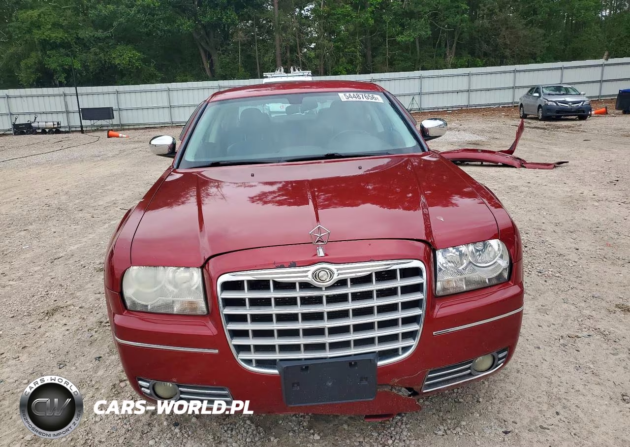 2010 Chrysler 300 Touring VIN:2C3CA5CV0AH325702 - 5