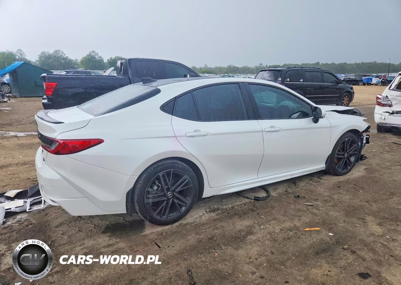 2025 Toyota Camry Xse VIN:4T1DAACK8SU064215 - 3