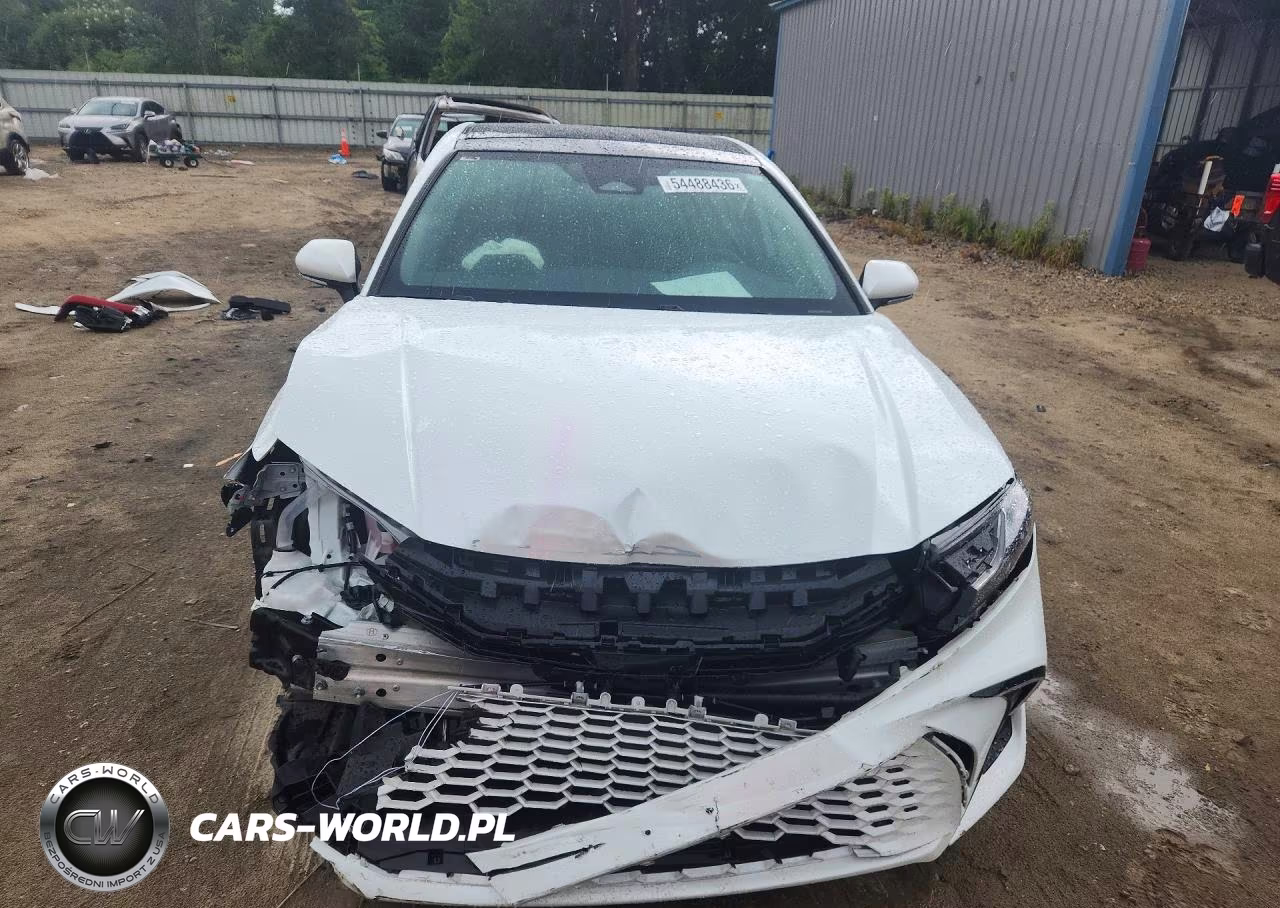 2025 Toyota Camry Xse VIN:4T1DAACK8SU064215 - 5