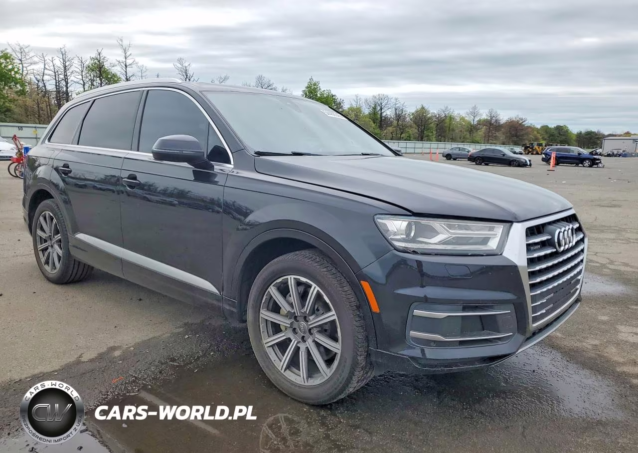 2018 Audi Q7 Premium Plus VIN:WA1LHAF75JD020801 - 4