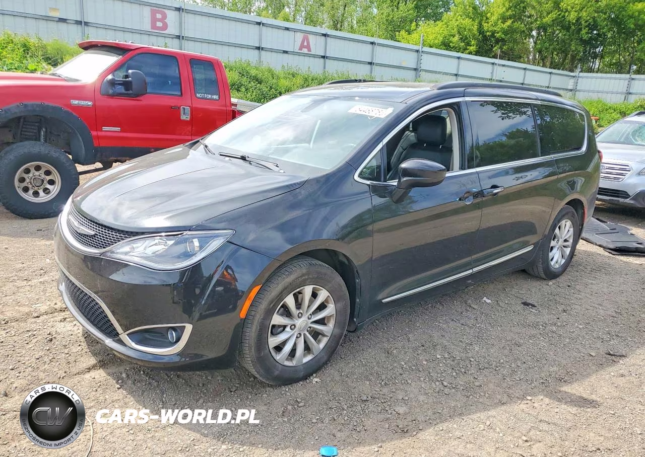 2017 Chrysler Pacifica Touring L