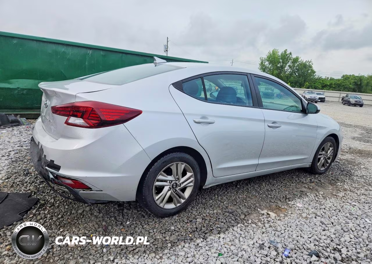 2019 Hyundai Elantra Sel VIN:5NPD84LF1KH482811 - 3