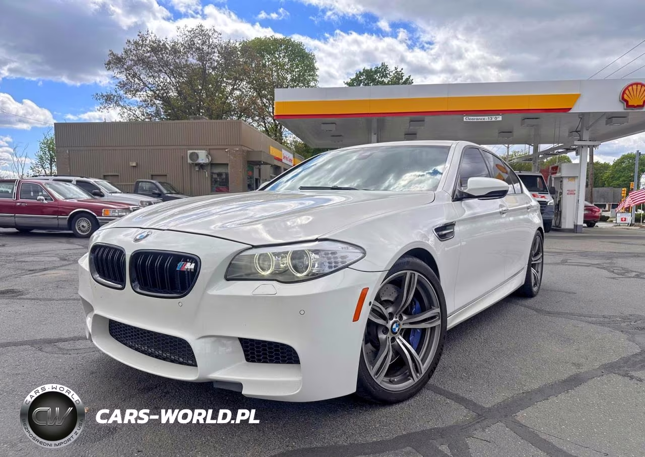 2013 BMW M5 VIN:WBSFV9C57DD095641 - 2