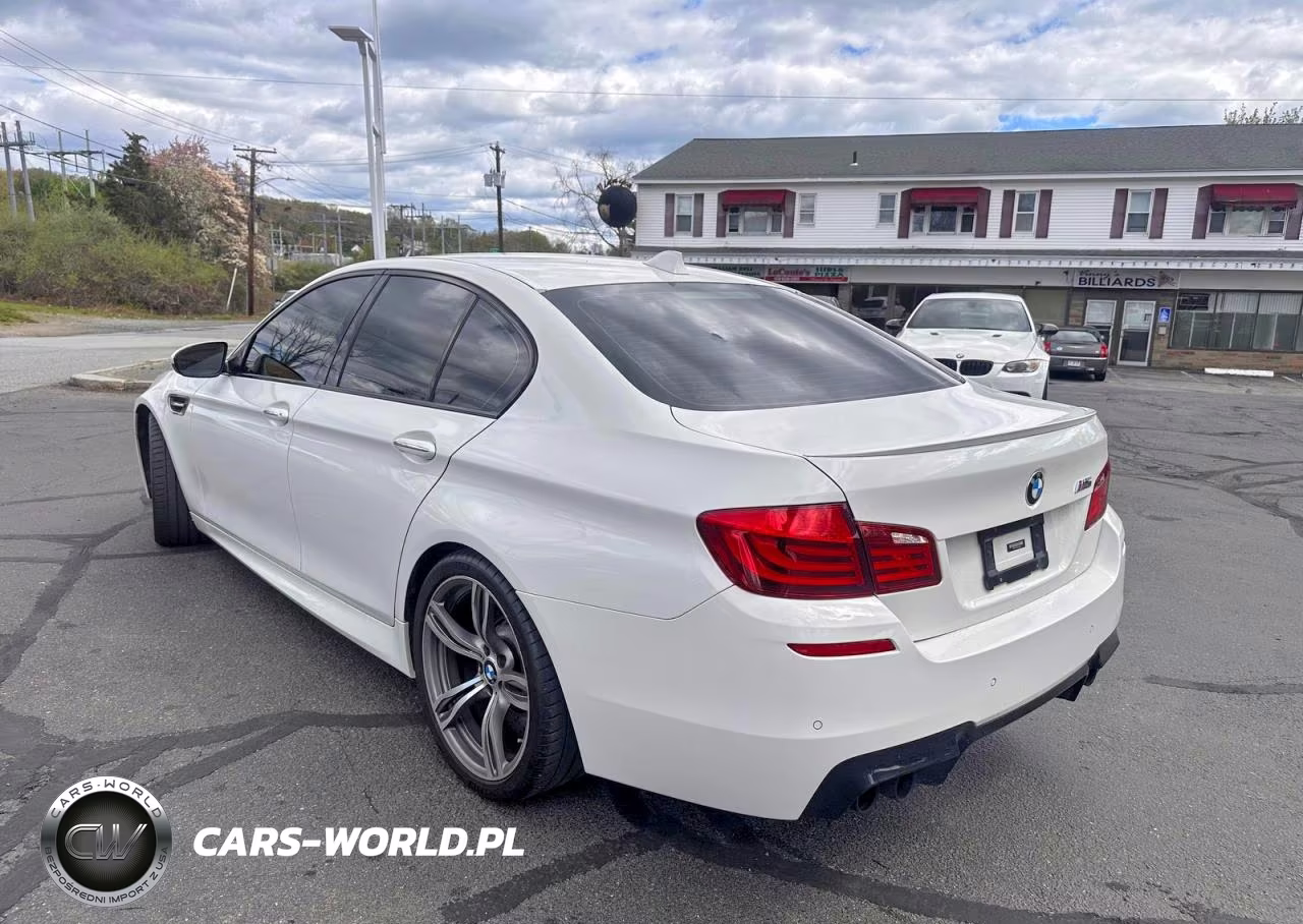 2013 BMW M5 VIN:WBSFV9C57DD095641 - 3