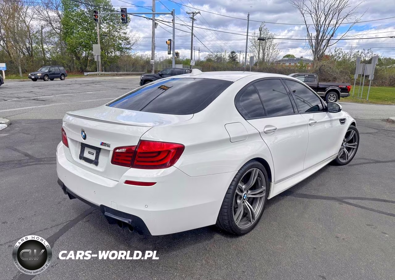 2013 BMW M5 VIN:WBSFV9C57DD095641 - 4