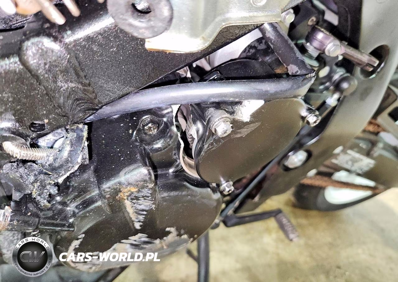 2019 Suzuki Gsx-R600 VIN:JS1GN7FA7K7100688 - 9