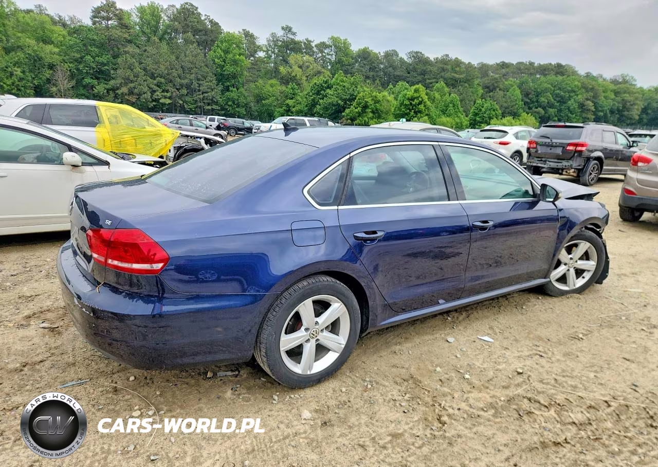 2012 Volkswagen Passat Se VIN:1VWBP7A33CC037520 - 3
