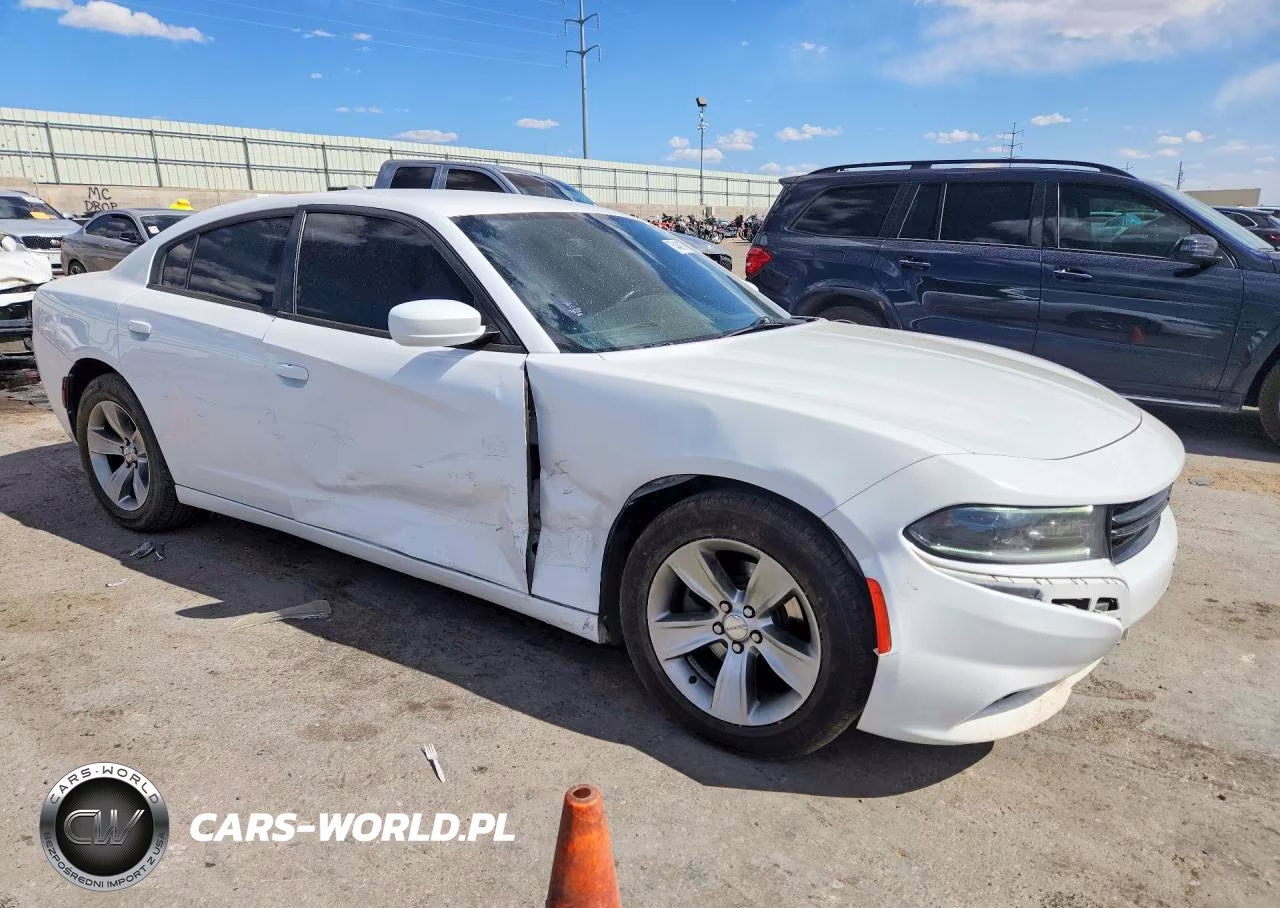 2017 Dodge Chrgr Sxt VIN:2C3CDXHG8HH562459 - 4