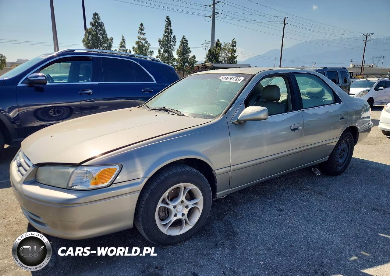 2000 Toyota Camry