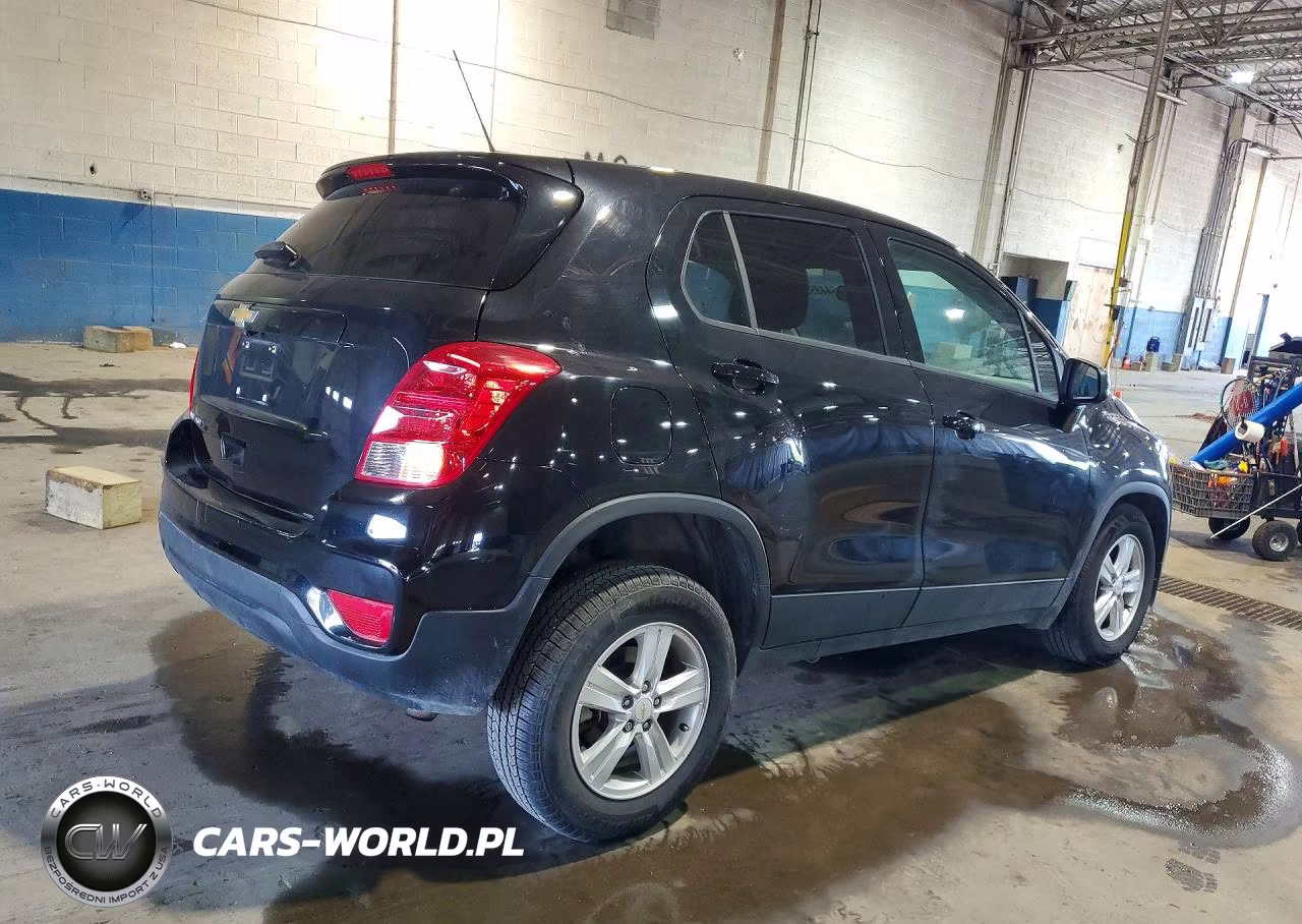 2020 Chevrolet Trax Ls VIN:KL7CJNSB7LB063656 - 3