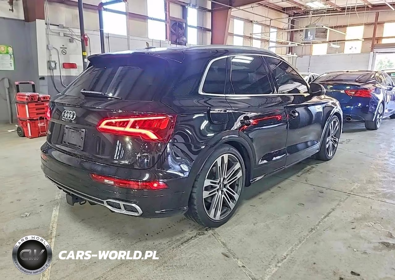 2018 Audi Sq5 Prestige VIN:WA1C4AFY7J2123766 - 4
