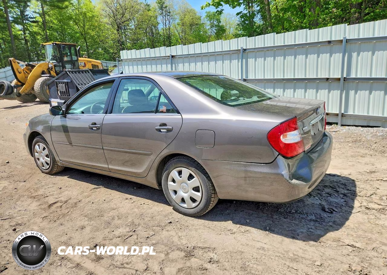 2004 Toyota Camry Le VIN:4T1BE32K04U807848 - 2