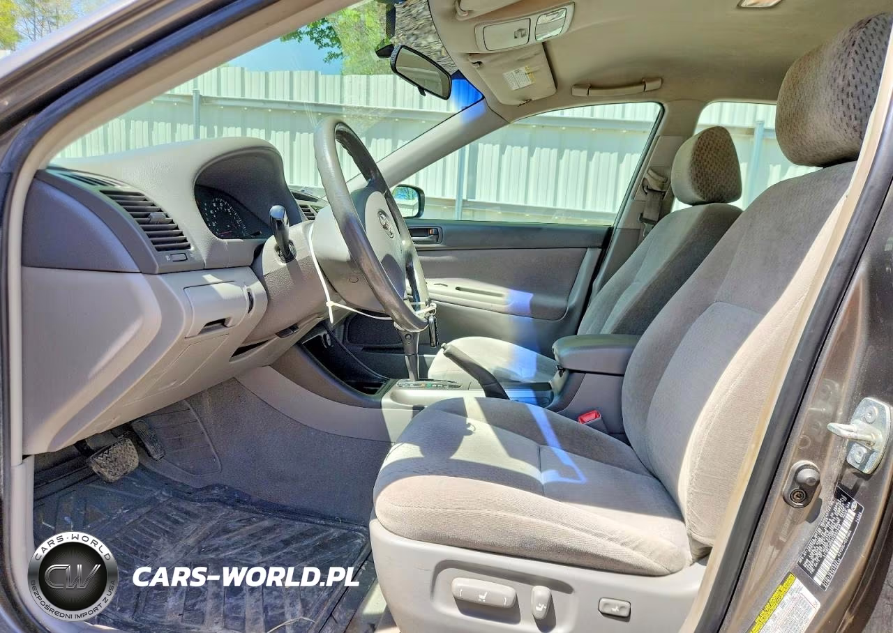 2004 Toyota Camry Le VIN:4T1BE32K04U807848 - 7