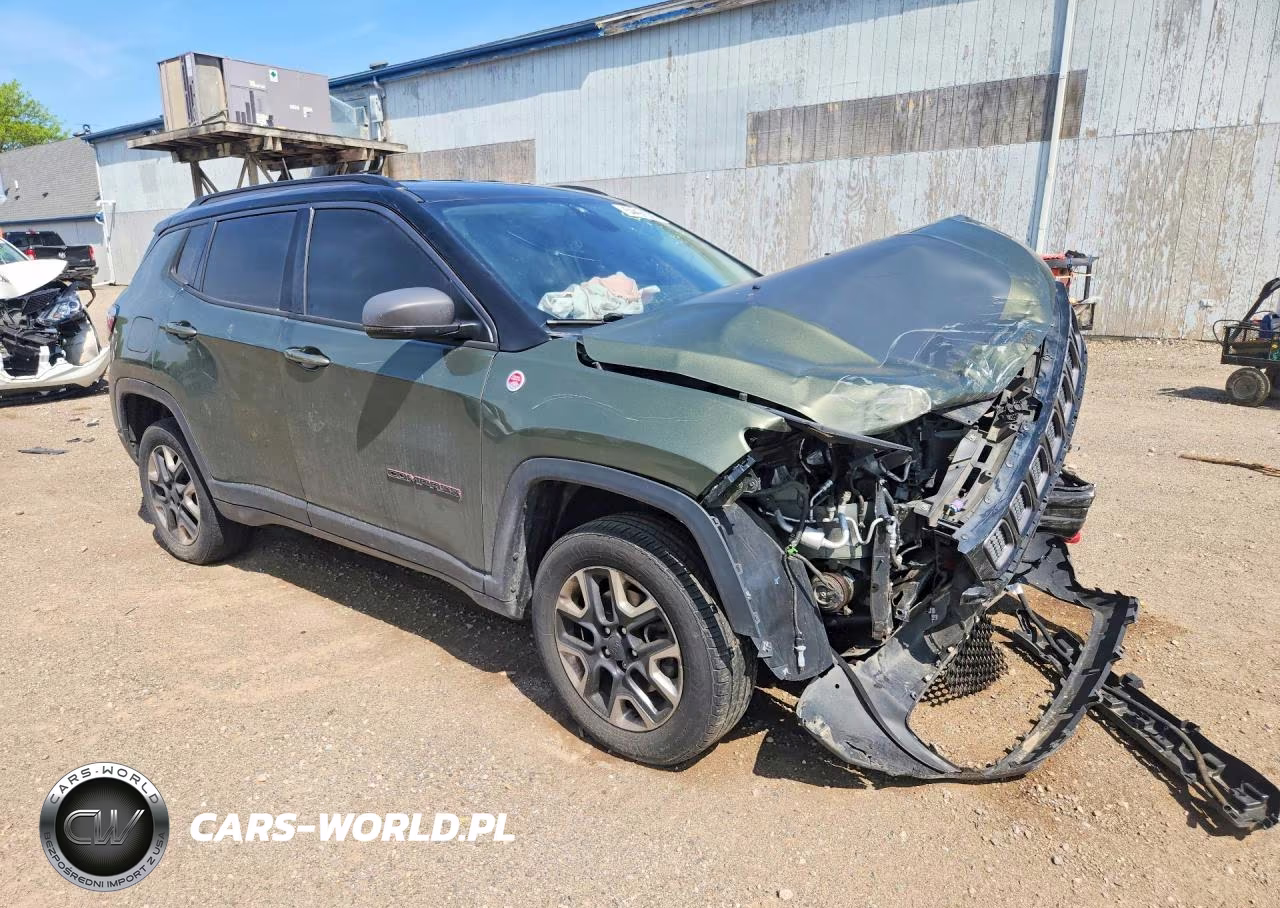 2018 Jeep Compass Trailhawk VIN:3C4NJDDB4JT373648 - 4
