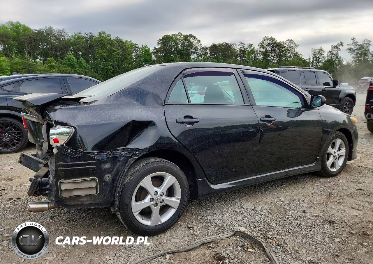 2011 Toyota Corolla S VIN:2T1BU4EE2BC732986 - 3