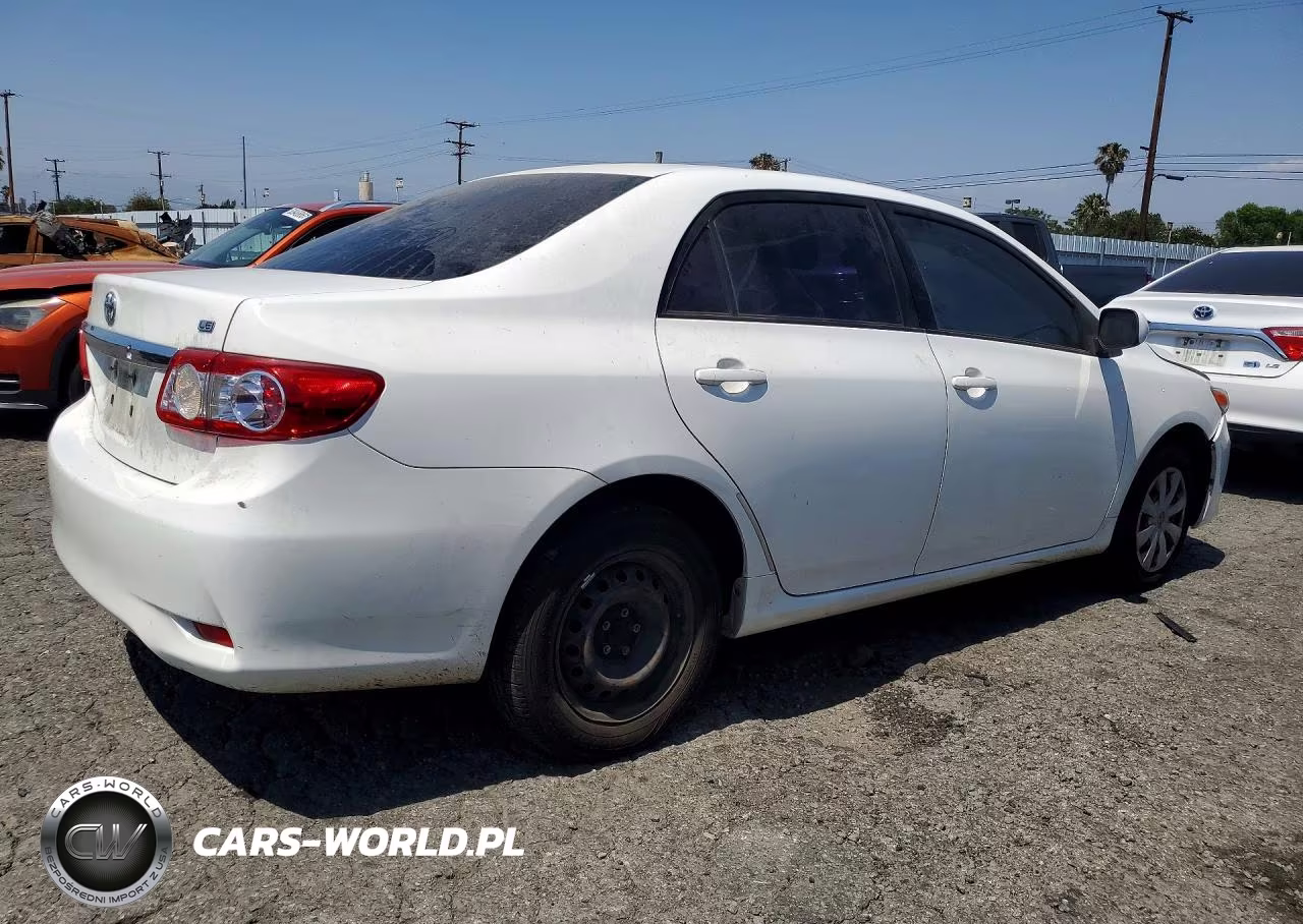 2011 Toyota Corolla Le VIN:JTDBU4EEXBJ089582 - 3