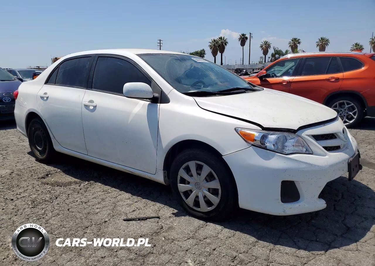 2011 Toyota Corolla Le VIN:JTDBU4EEXBJ089582 - 4