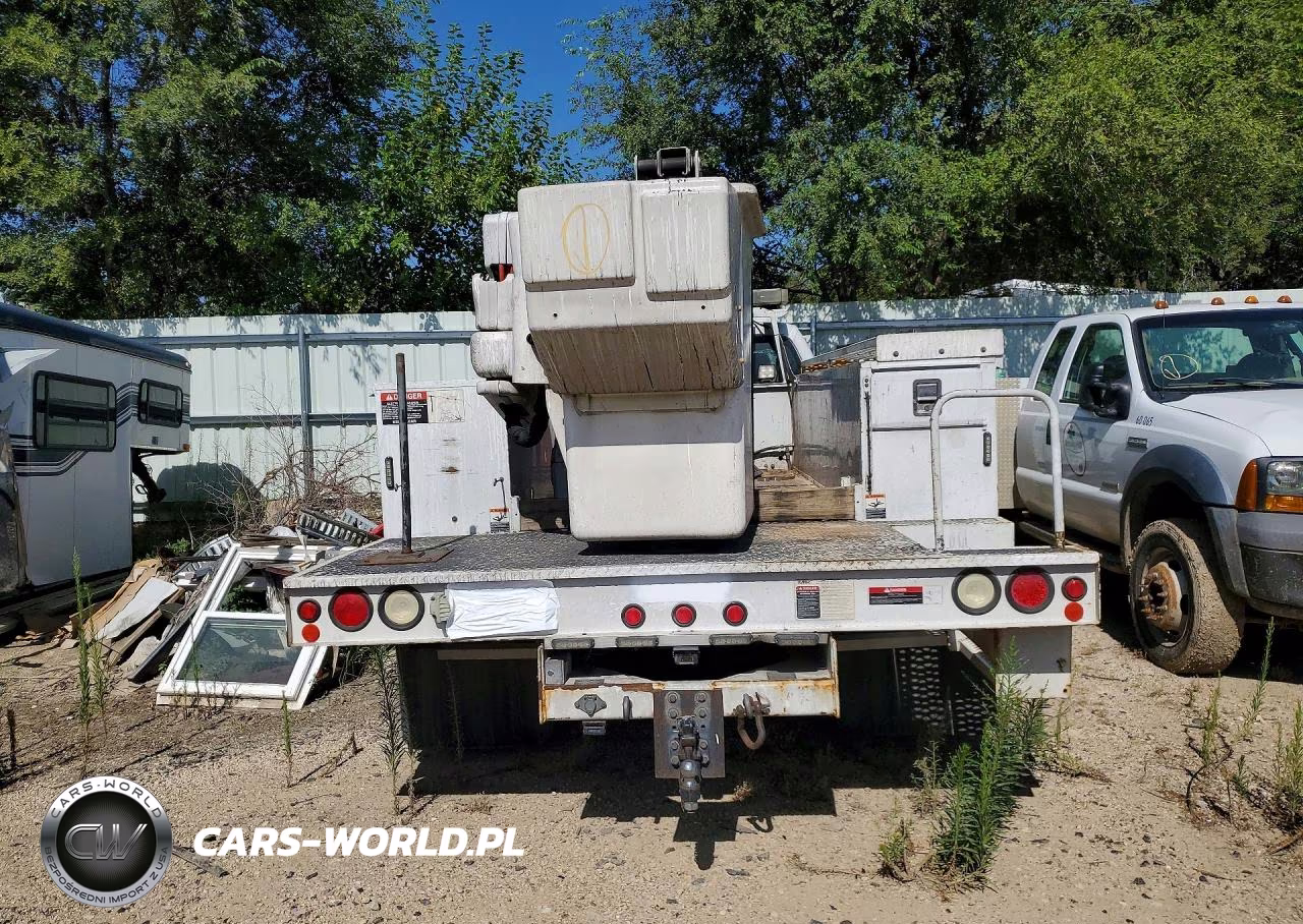 2013 Ford F550 Super Duty Bucket Truck VIN:1FDUF5GY6DEB89136 - 6