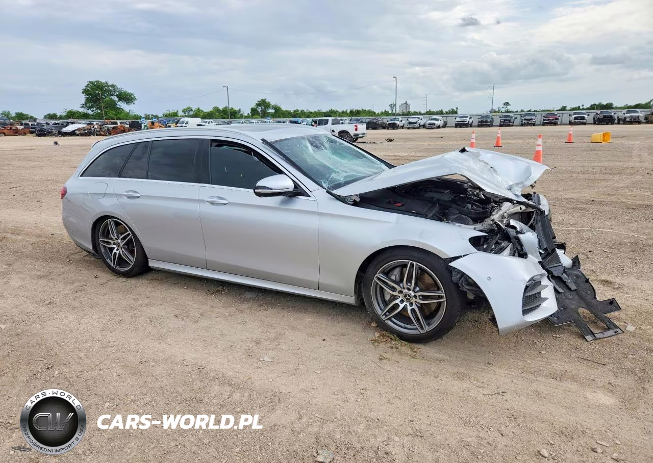 2018 Mercedes-Benz E 400 4Matic VIN:WDDZH6GB5JA375491 - 4