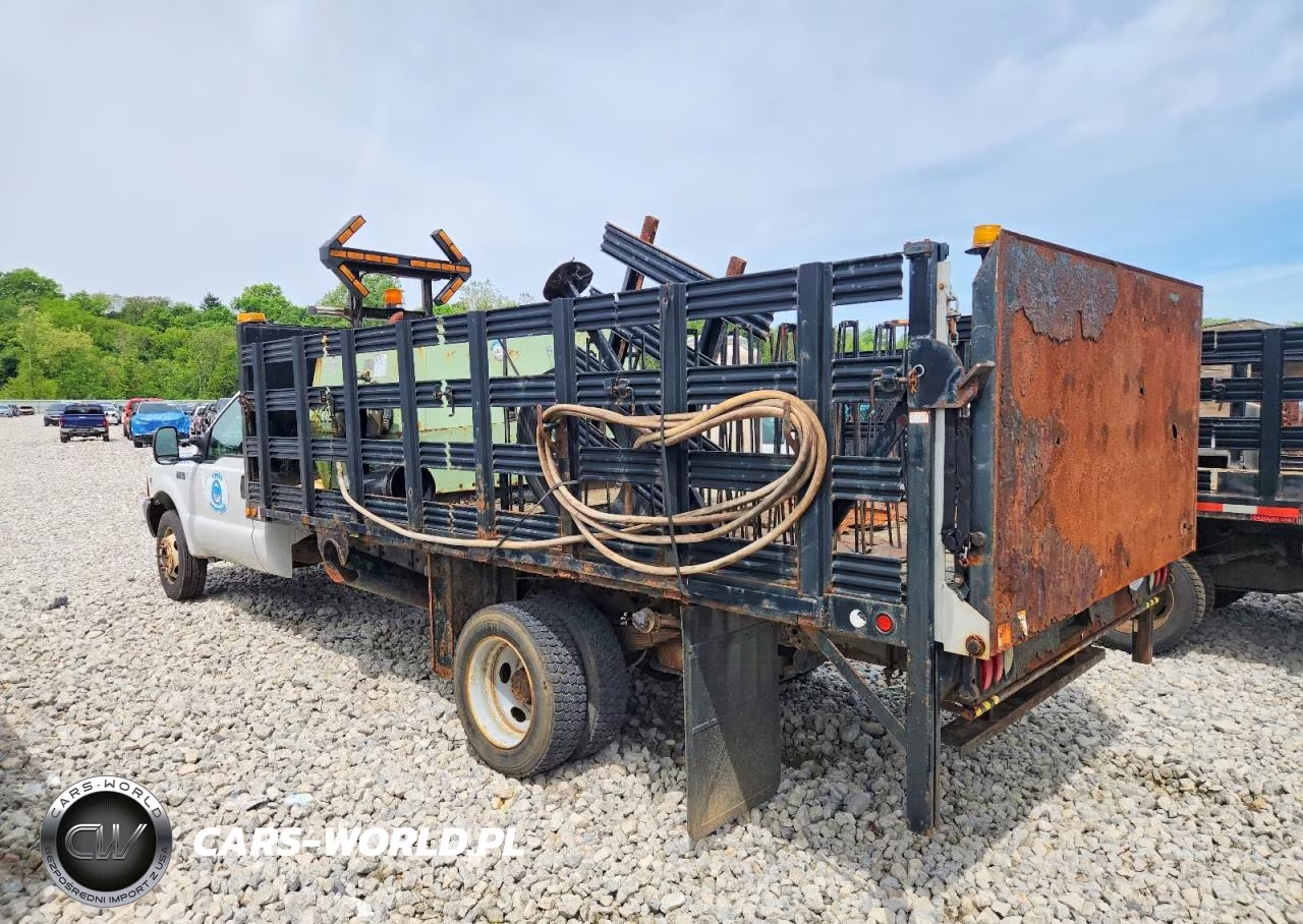 2000 Ford F450 Super Duty VIN:1FDXF46S8YED81992 - 3