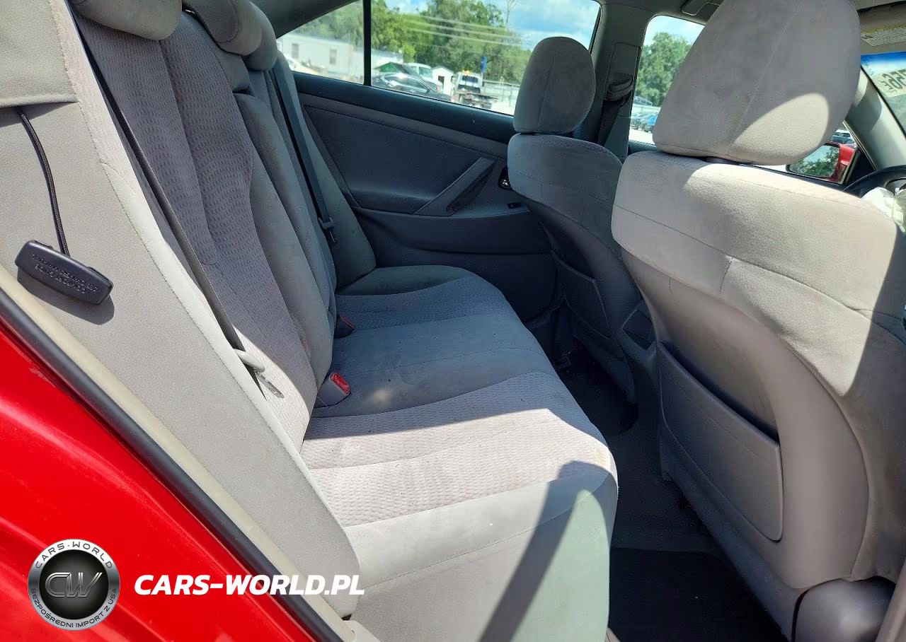 2010 Toyota Camry Le VIN:4T1BF3EK1AU579945 - 10