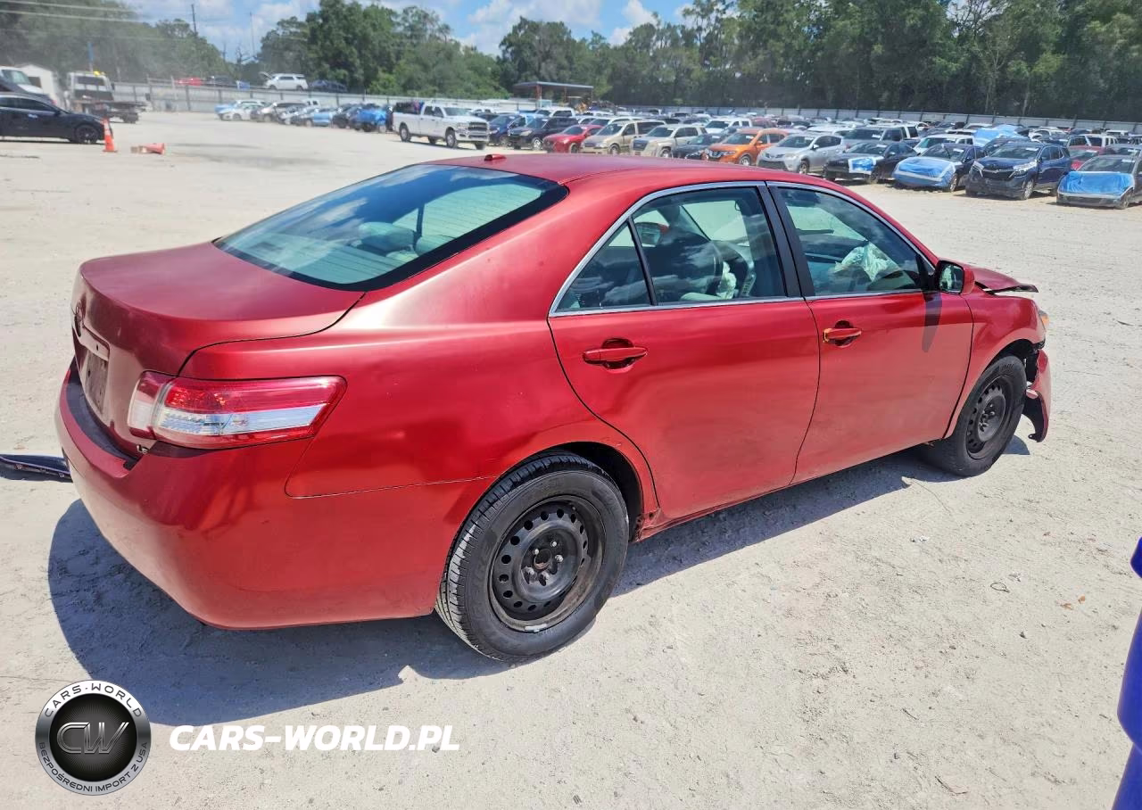 2010 Toyota Camry Le VIN:4T1BF3EK1AU579945 - 3