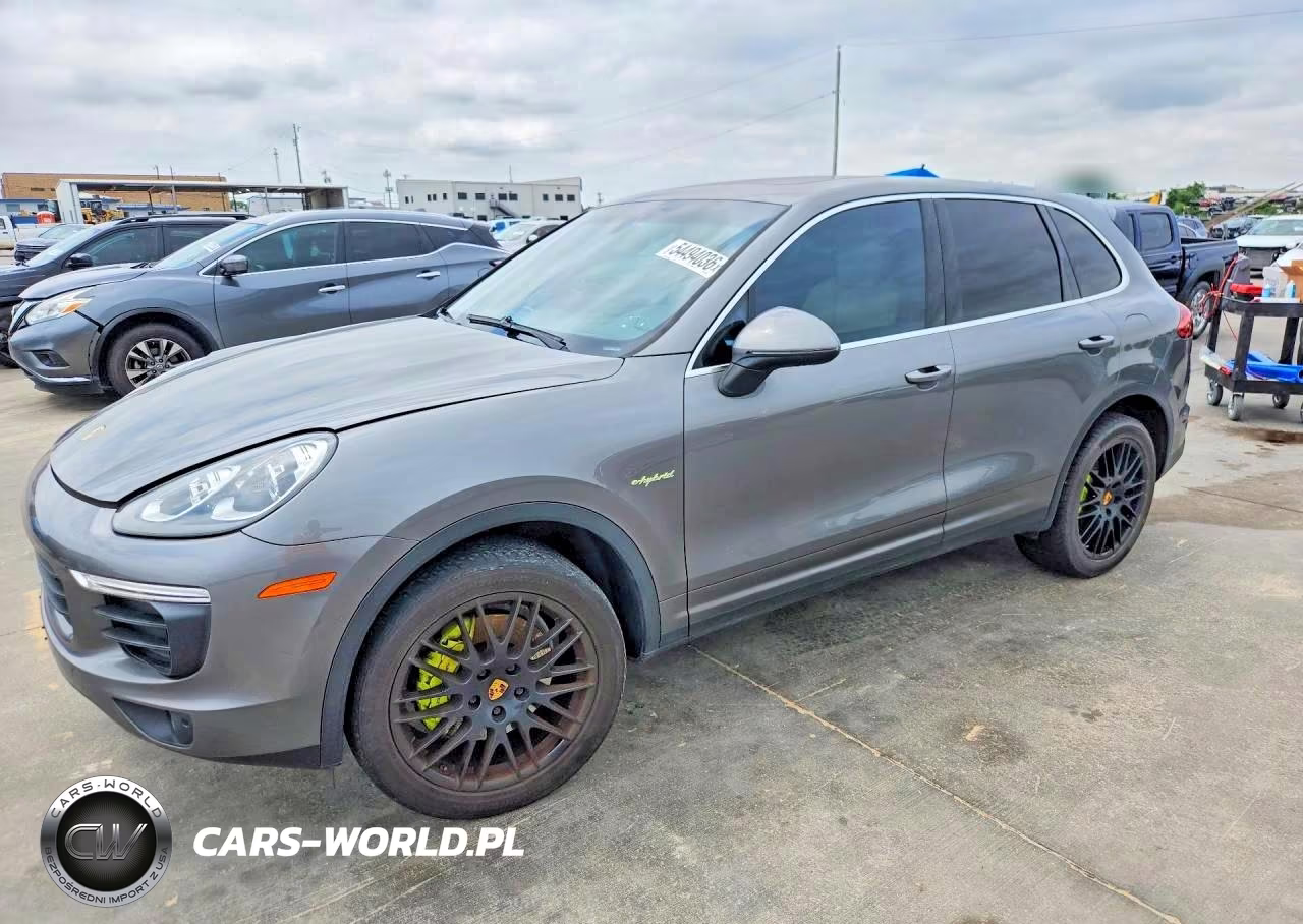 2015 Porsche Cayenne S Hybrid