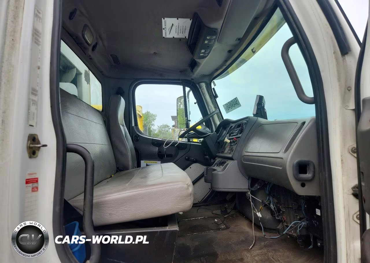 2006 Freightliner M2 106 Medium Duty VIN:1FVHCYDJ36HV72223 - 5