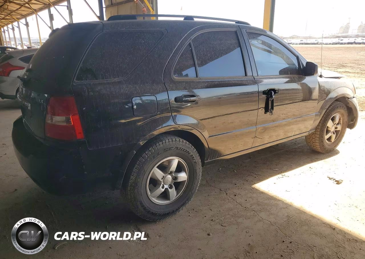 2008 Kia Sorento Base VIN:KNDJD735X85764607 - 3