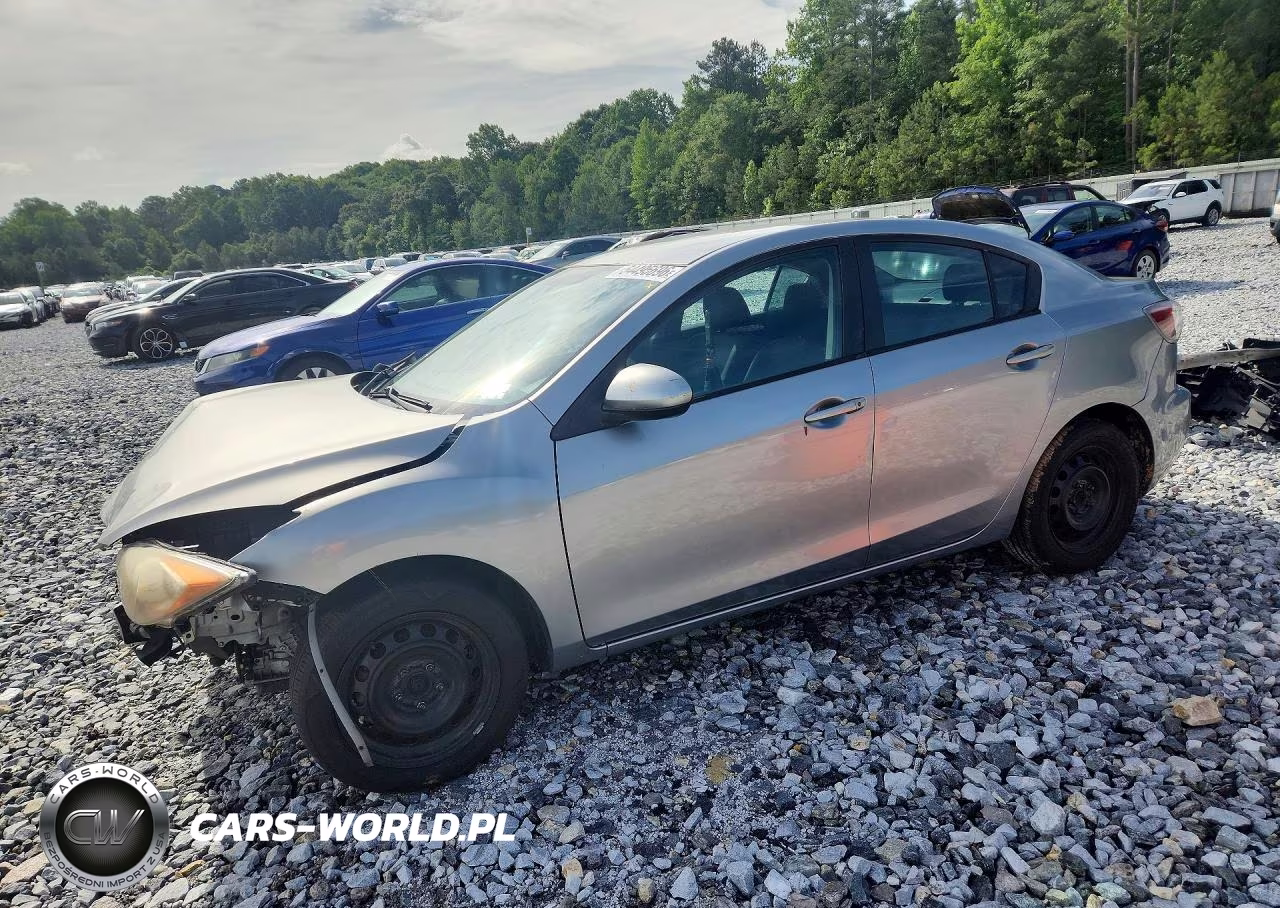 2013 Mazda 3 I