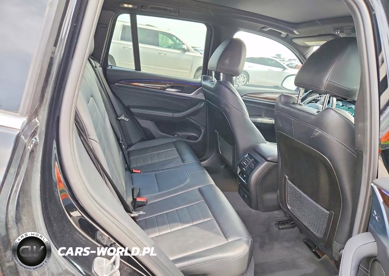 2018 BMW X3 xDrive30I VIN:5UXTR9C58JLD58155 - 11