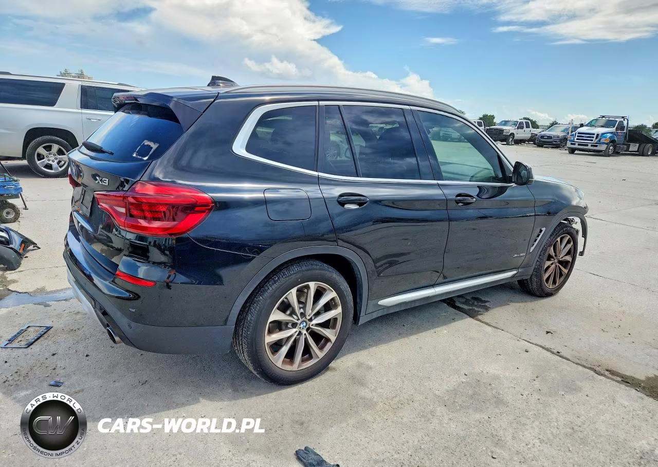 2018 BMW X3 xDrive30I VIN:5UXTR9C58JLD58155 - 3