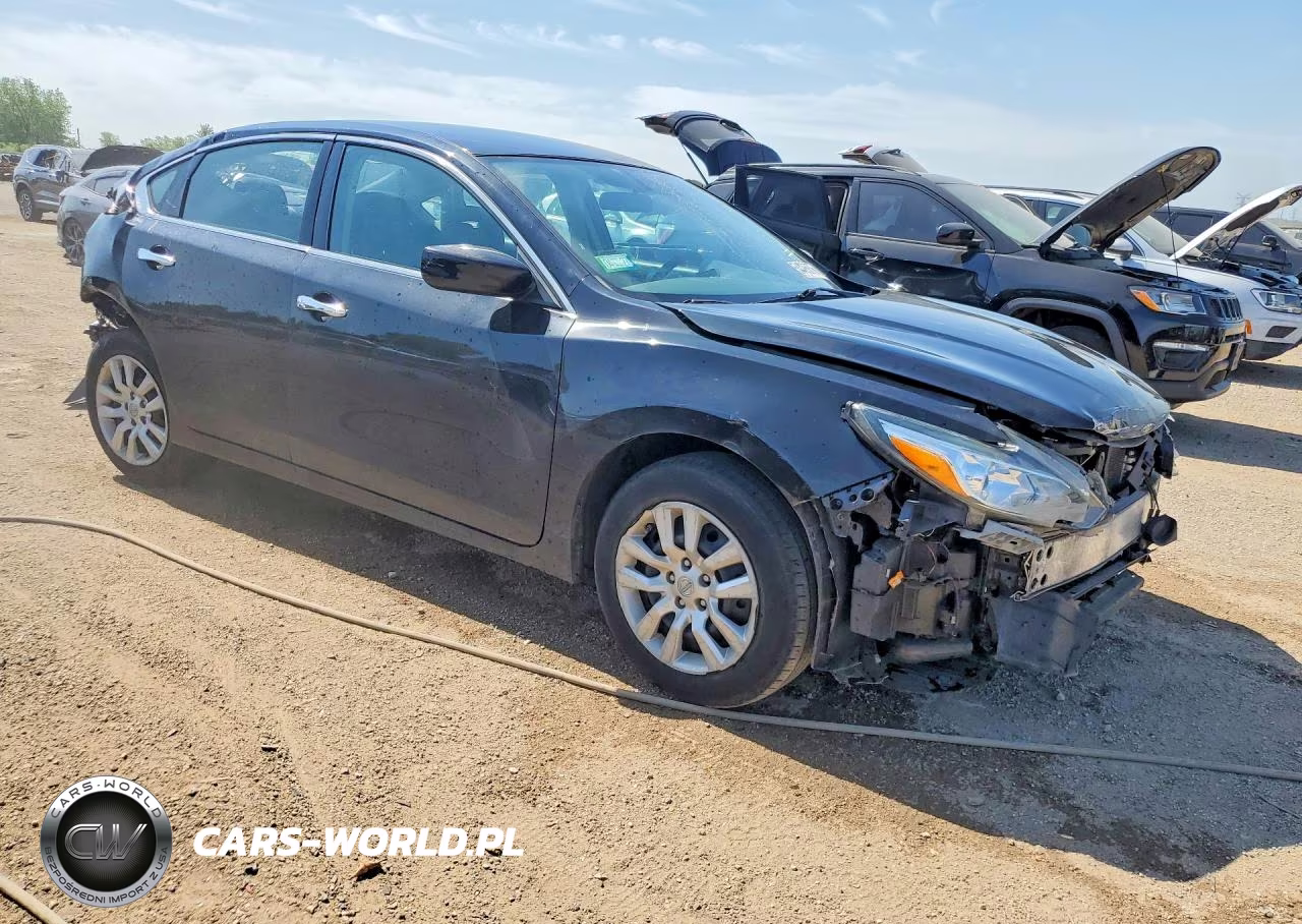 2016 Nissan Altima 2.5 S VIN:1N4AL3APXGN325556 - 4
