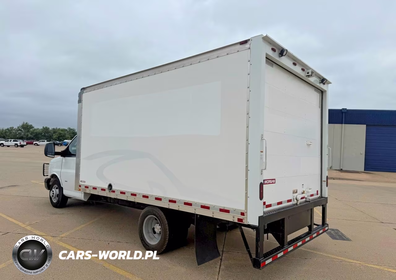 2020 Chevrolet Express G3500 VIN:1GB3GSCG1L1140297 - 3
