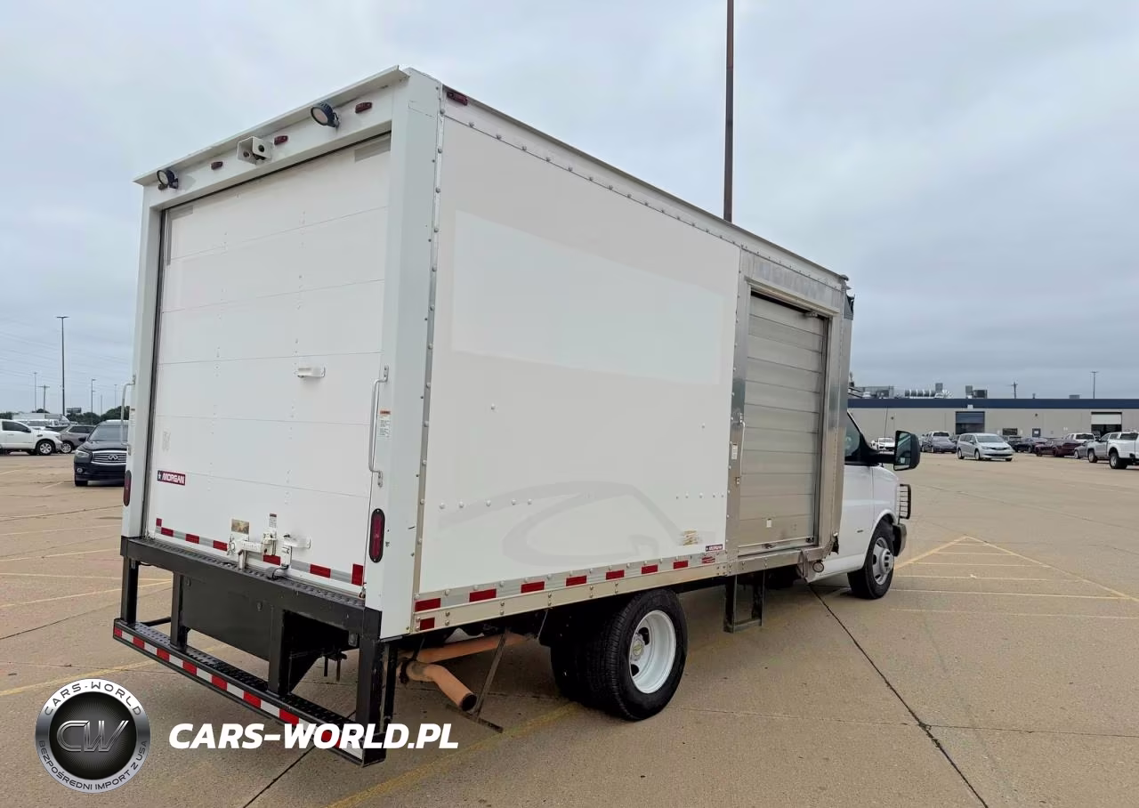 2020 Chevrolet Express G3500 VIN:1GB3GSCG1L1140297 - 4
