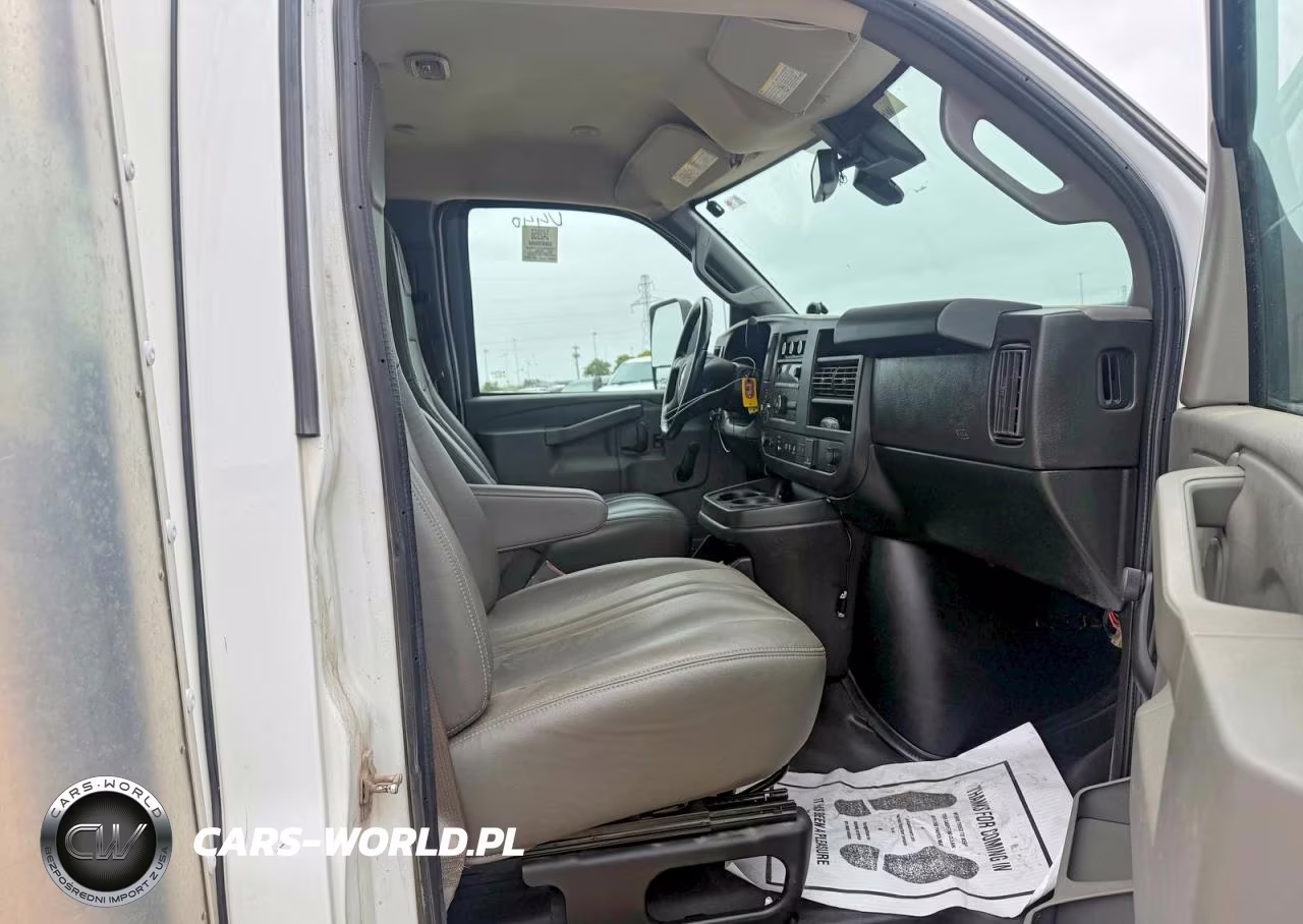 2020 Chevrolet Express G3500 VIN:1GB3GSCG1L1140297 - 5