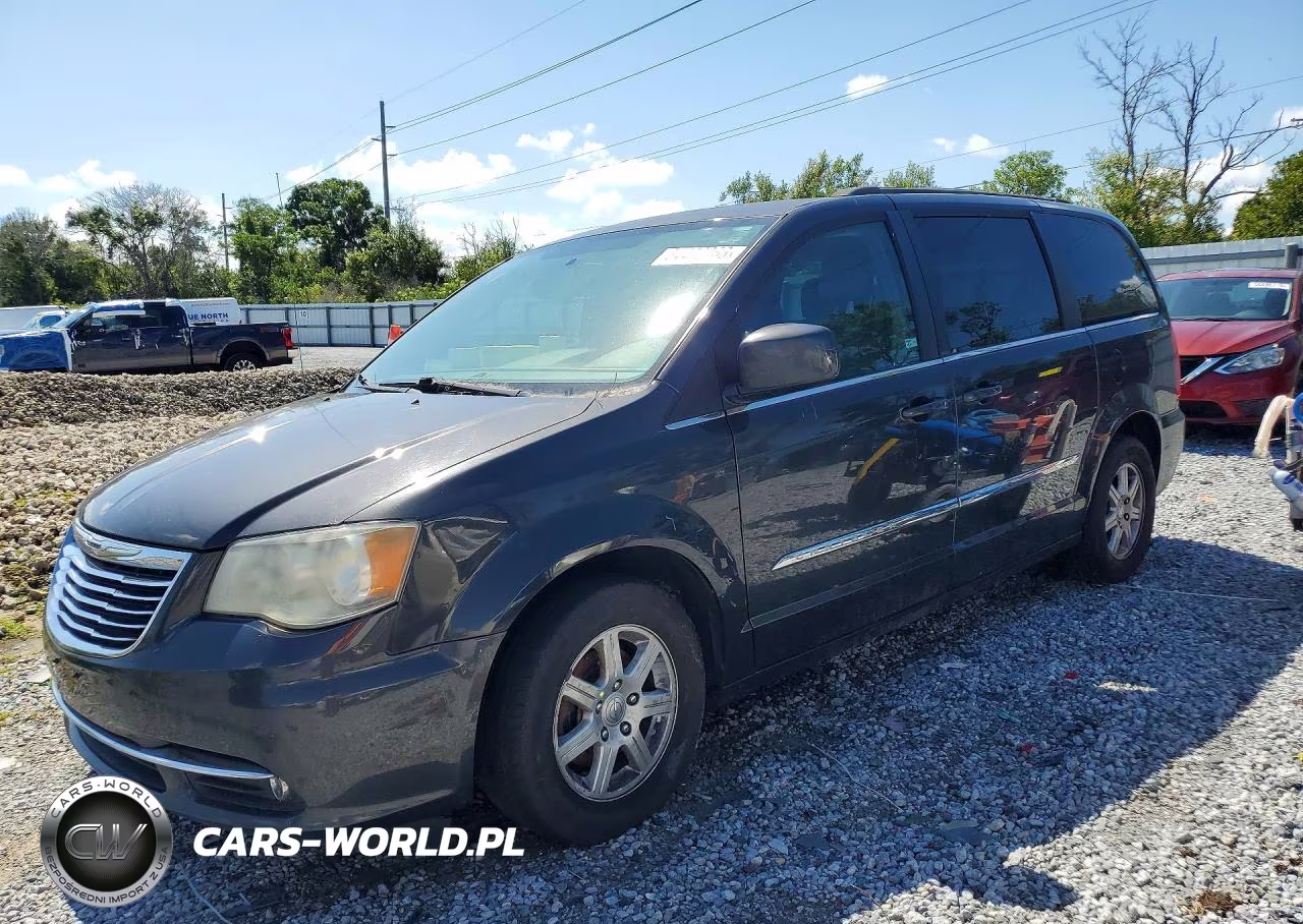 2012 Chrysler Town & Country Touring