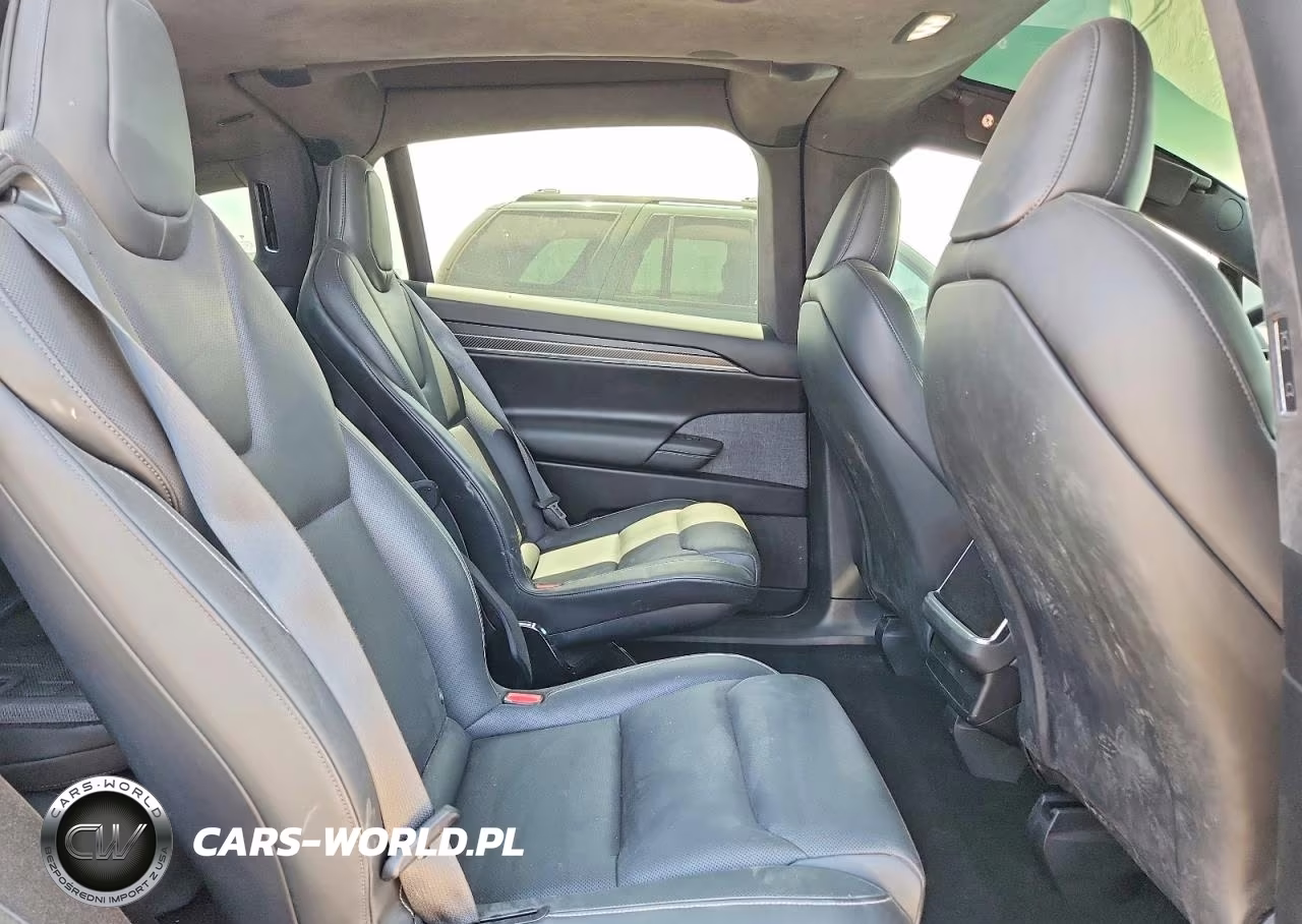 2022 Tesla Model X VIN:7SAXCBE67NF332253 - 10