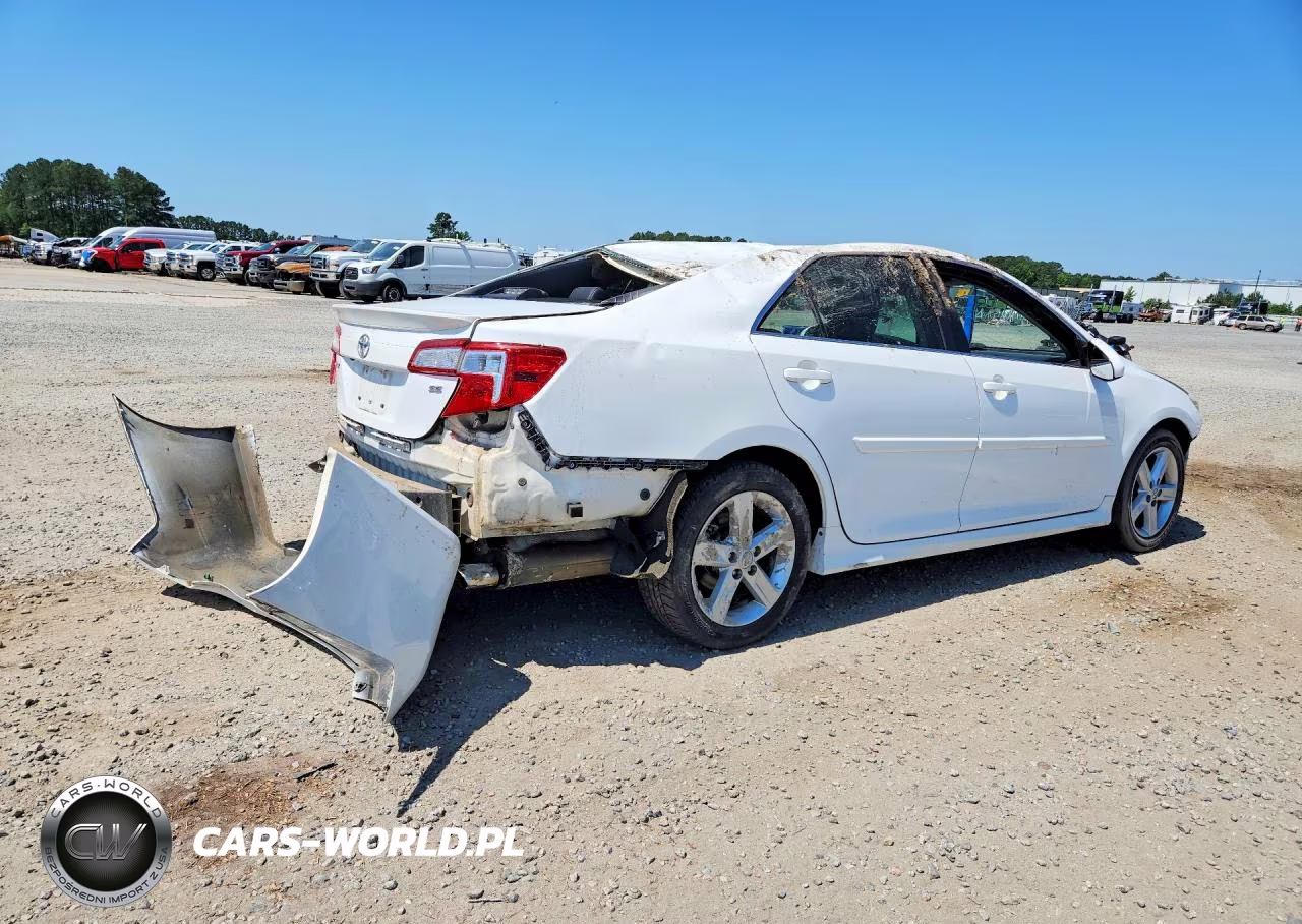 2014 Toyota Camry Se VIN:4T1BF1FK4EU395379 - 3