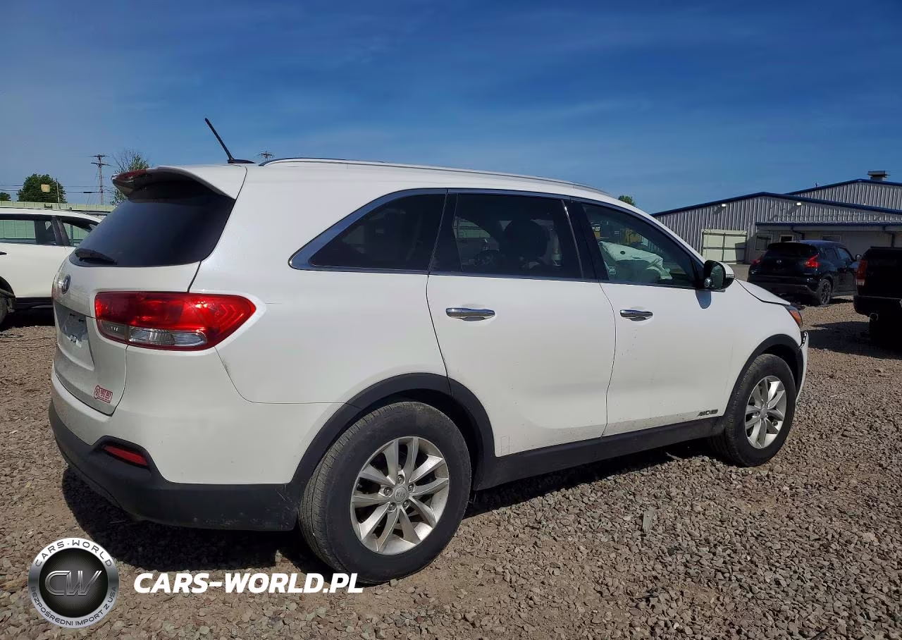 2018 Kia Sorento Lx V6 VIN:5XYPGDA55JG418061 - 3