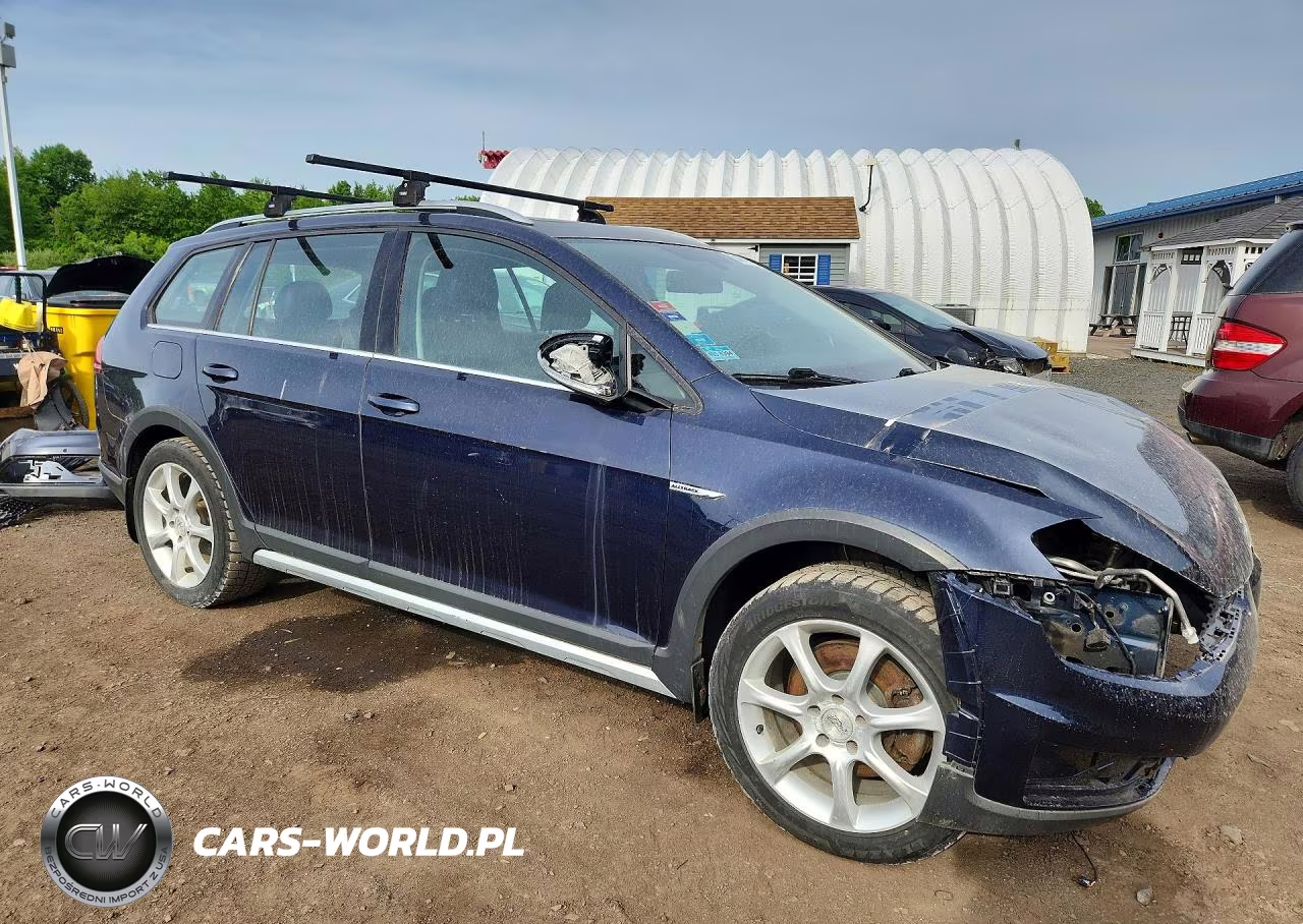 2017 Volkswagen Golf Alltrack S VIN:3VWH17AU8HM538235 - 4