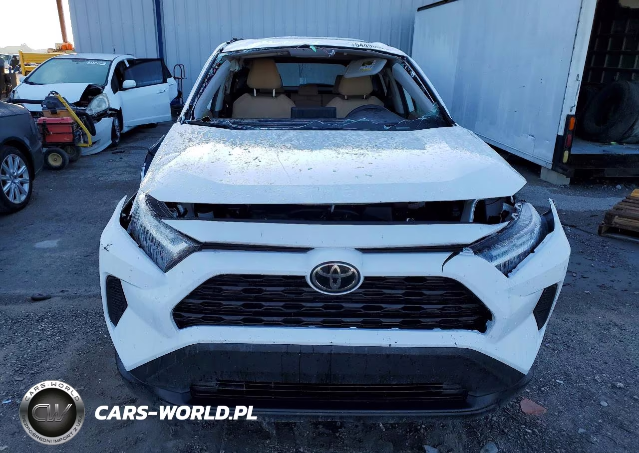 2025 Toyota Rav4 Xle VIN:2T3W1RFV9SC353691 - 5