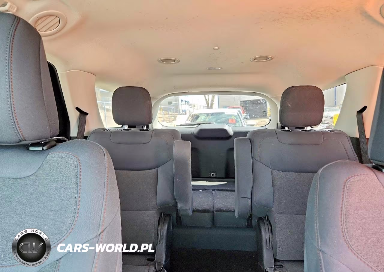 2025 Ford Explorer Active VIN:1FMUK7DH7SGB77719 - 10