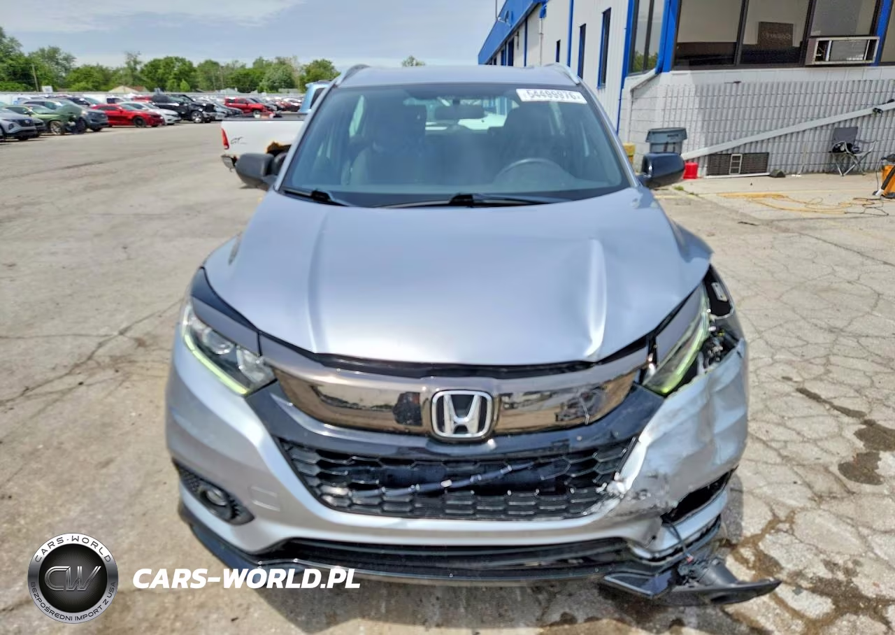 2019 Honda Hr-V Sport VIN:3CZRU6H15KG725145 - 5
